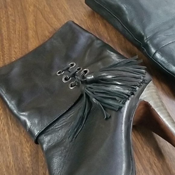 Classic Leather Coach Boots - Picture 7 of 8